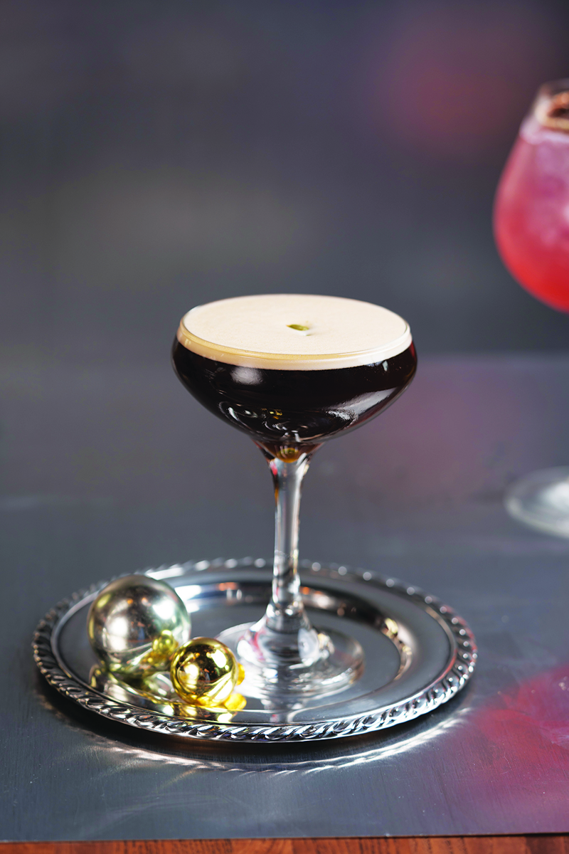 Your 2025 Ultimate Holiday Guide: Cocktails, Cookies & Community Spirit