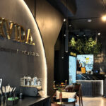 GW-EATS-RAISINGTHEBAR-0